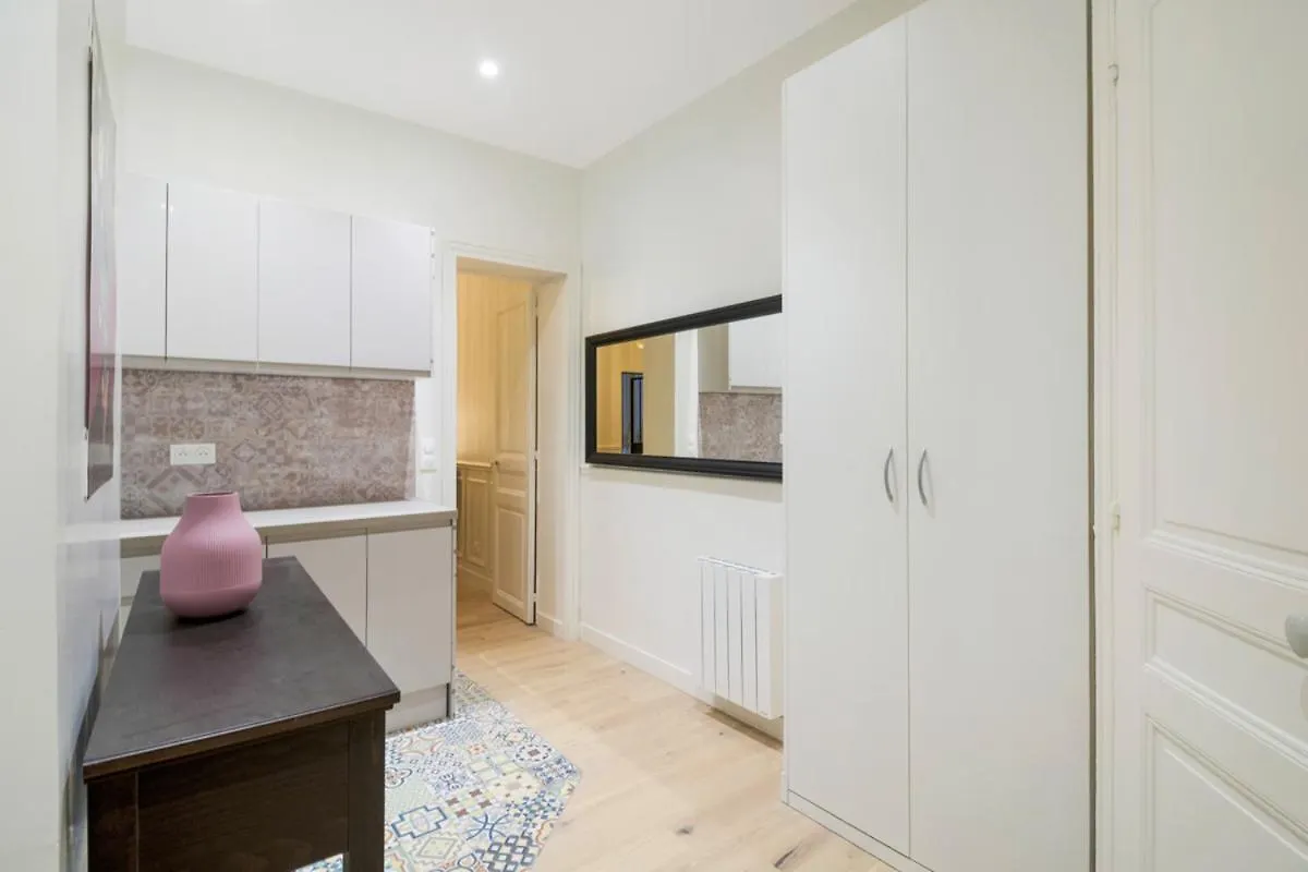 Au Coeur Des Batignolles -Bail Mobilite - 1 Chambre Párizs