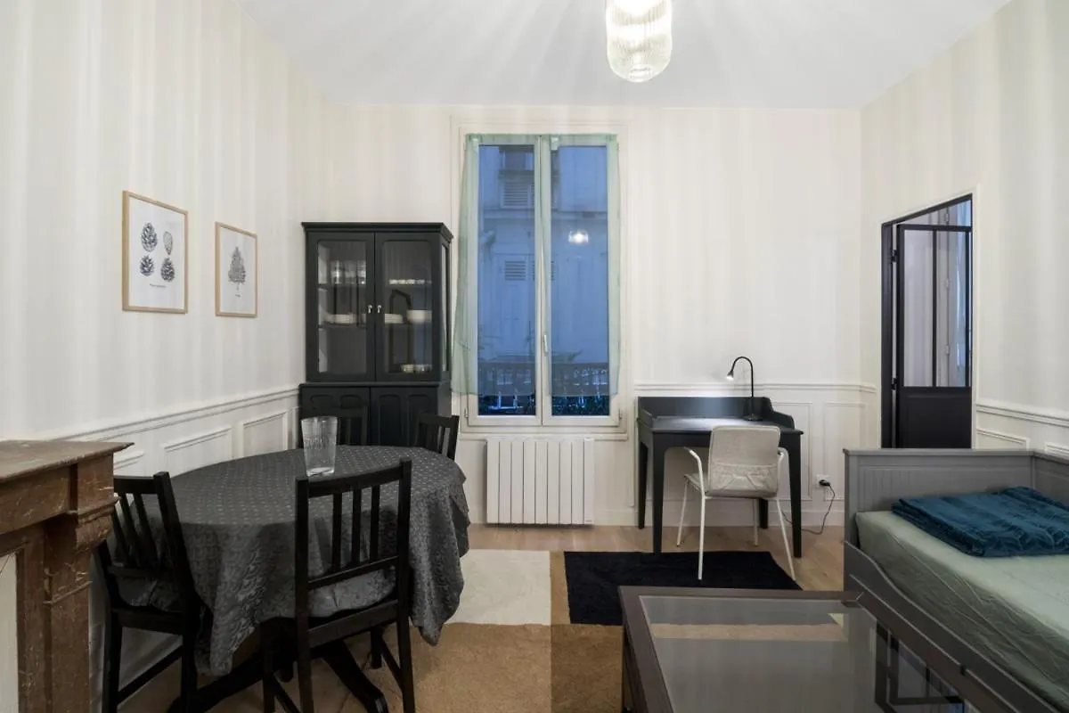 شقة Au Coeur Des Batignolles -Bail Mobilite - 1 Chambre باريس
